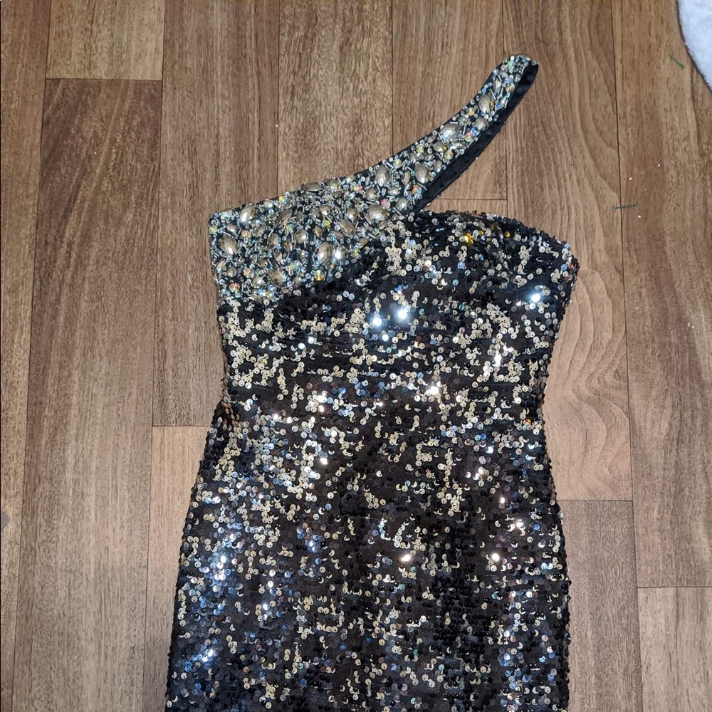 Tony Bowls Cocktail Dress Size 4